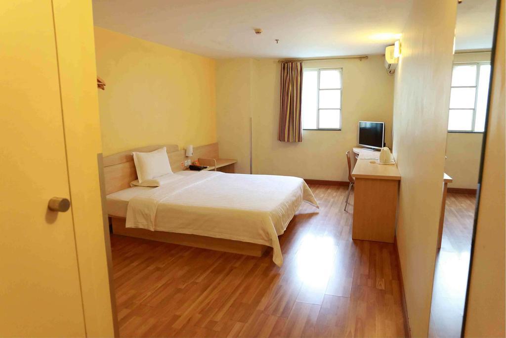 7Days Inn Dalian Heishijiao Software Park الغرفة الصورة